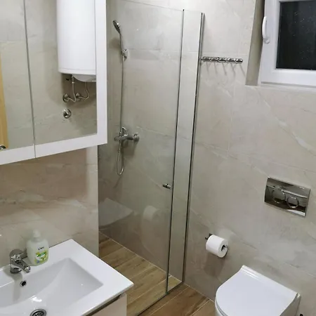 Apartament Good Night *