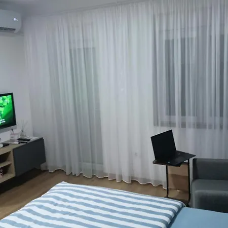 Good Night * Surčin